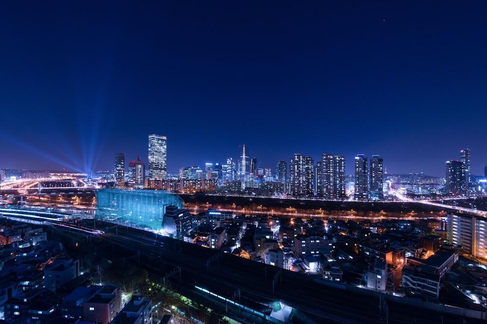 Benikea Premier Hotel Yeouido Seoul Exterior photo